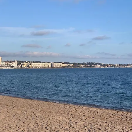 Les Pieds Dans L'eau Apartament *